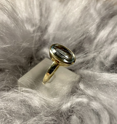 Aquamarin-Ring Gelbgold